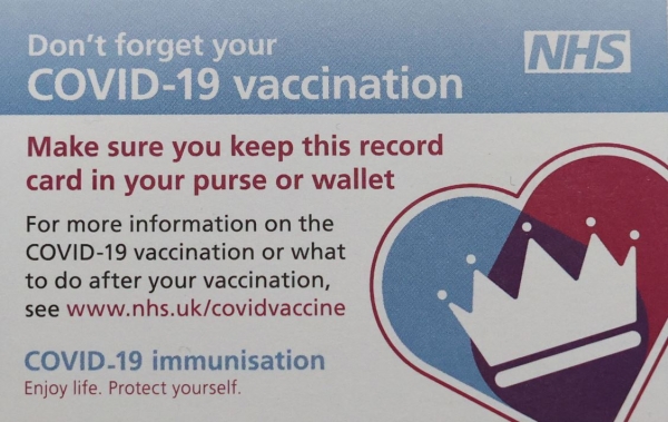 영국 코로나19 백신 접종자에게 지급하는 '백신카드'