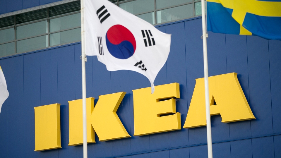 한국의 소비자들이 “이케아는 싸지 않다”며 발길을 돌리기 시작한 이유는 코로나 팬데믹을 거치면서 ‘합리적 소비’성향이 강해졌기 때문이다.
