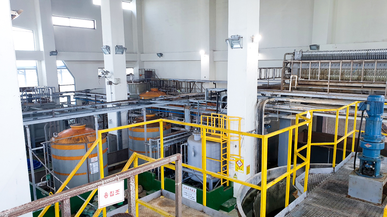 부산청정표면처리사업협동조합이 운영 중인 공동 폐수처리시설의 모습.