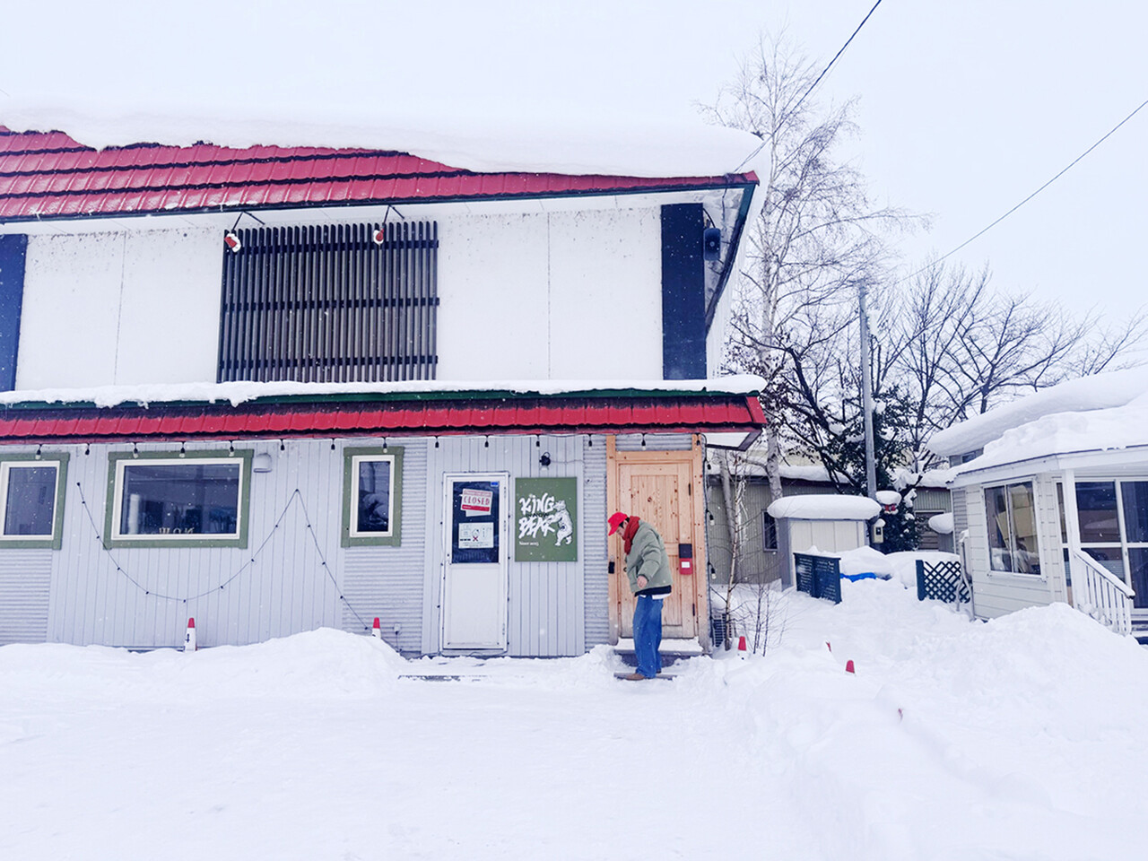 히가시카와는 호텔과 같은 숙박시설이 없다. 주민들이 운영하는 민박 형태의 숙박시설이 많은데 이번에 머문 숙소는 스프카레 식당의 위층이었다.