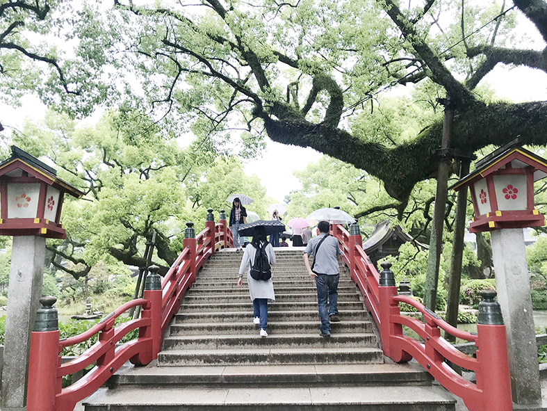 다자이후 텐만구는 일본에서 가장 큰 사찰로 유명하다.