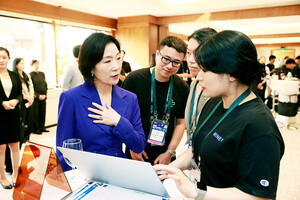 중기부, 싱가포르서 3800억원대 글로벌펀드 유치 - 뉴스 썸네일 이미지